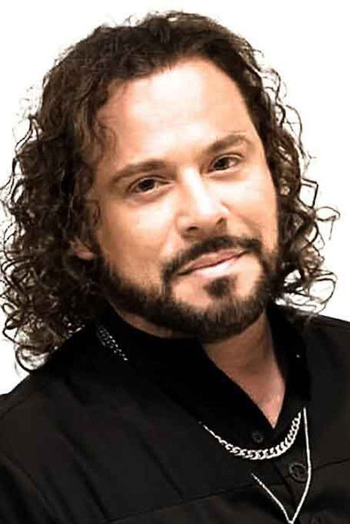 Christos Dantis as Singer