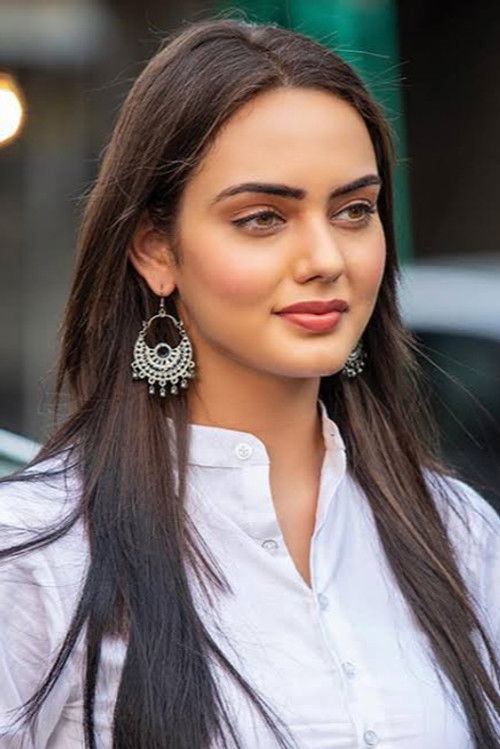 Himanshi Parashar as Simran