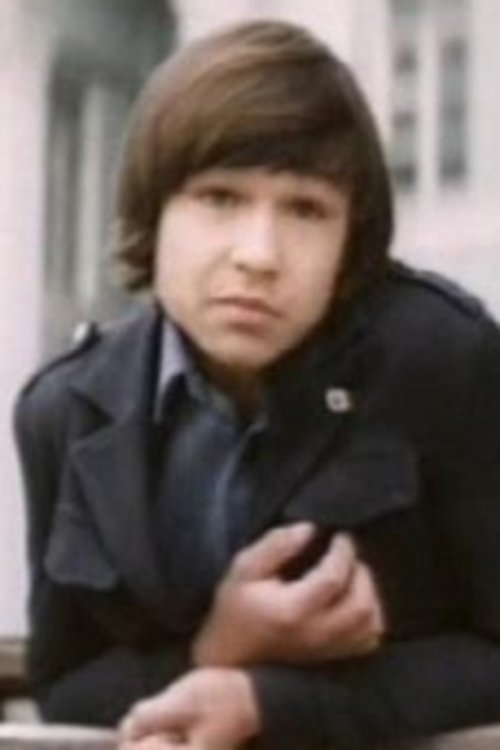 Yury Bobrov as Орлик