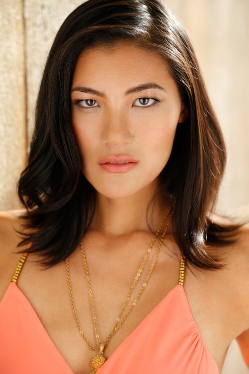 Akemi Look as Xi Shi