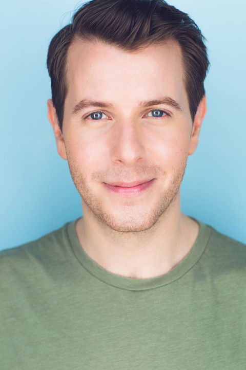 Leo DeFriend as Troy