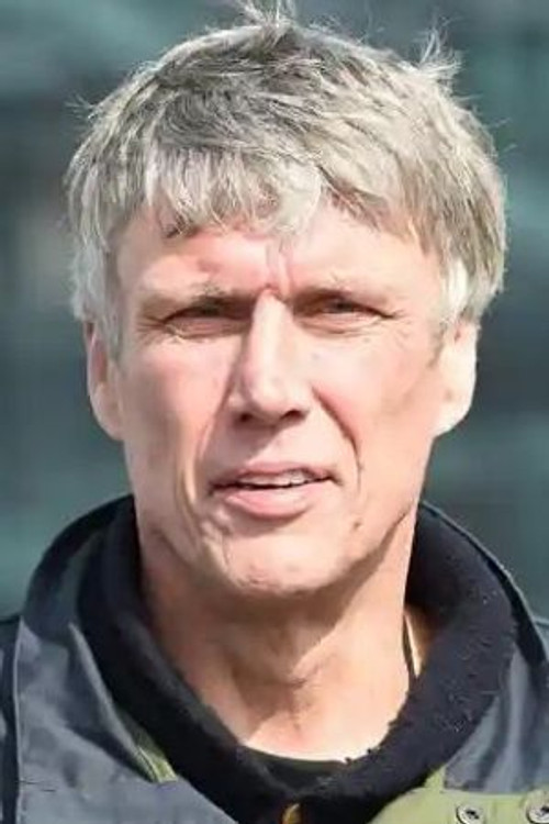 Mark 'Bez' Berry as Bes