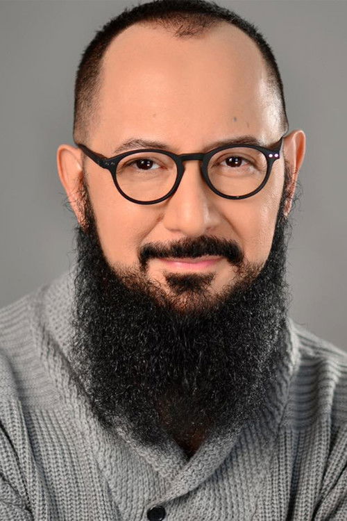 Álvaro Cueva as Self / Host