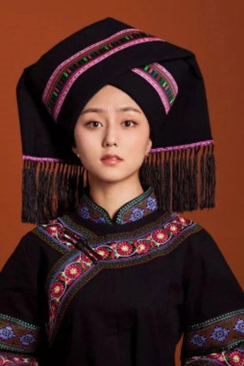 Rinchen Namu as Dawa Yunza