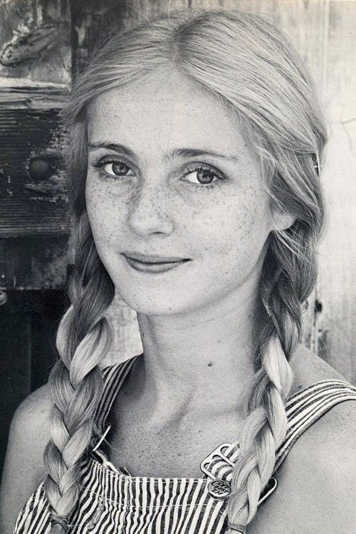 Cheryl Smith as Lila Lee