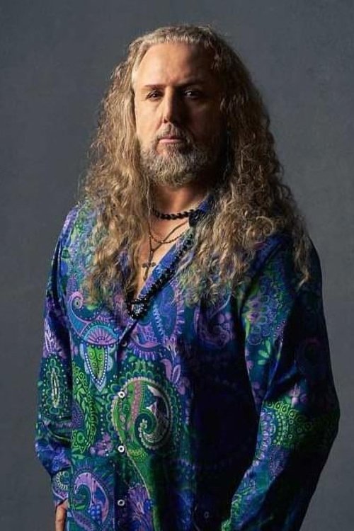 John Jaycee Cuijpers as Barbarian