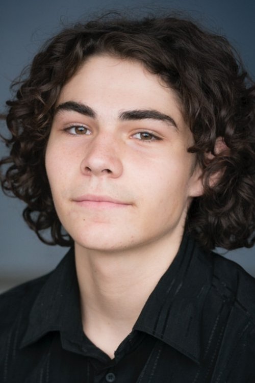 Matisse Truchon-Tremblay as Adolescent danse et camping