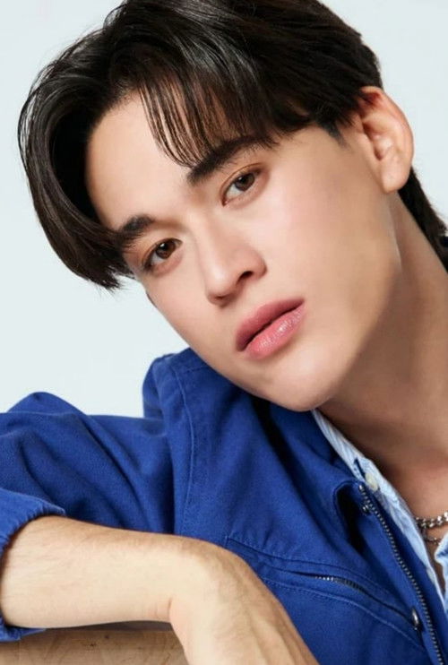 Gawin Caskey as Mork