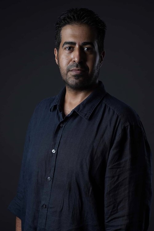 Husam AlHarthi as Mansour