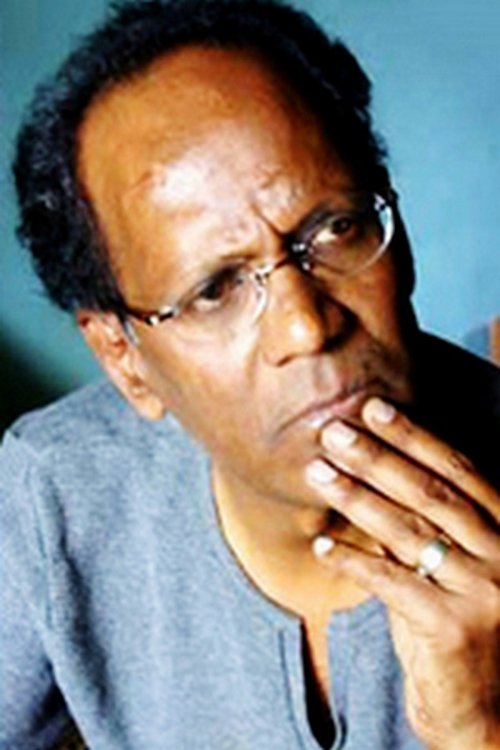 Veerendra Saxena as Daku