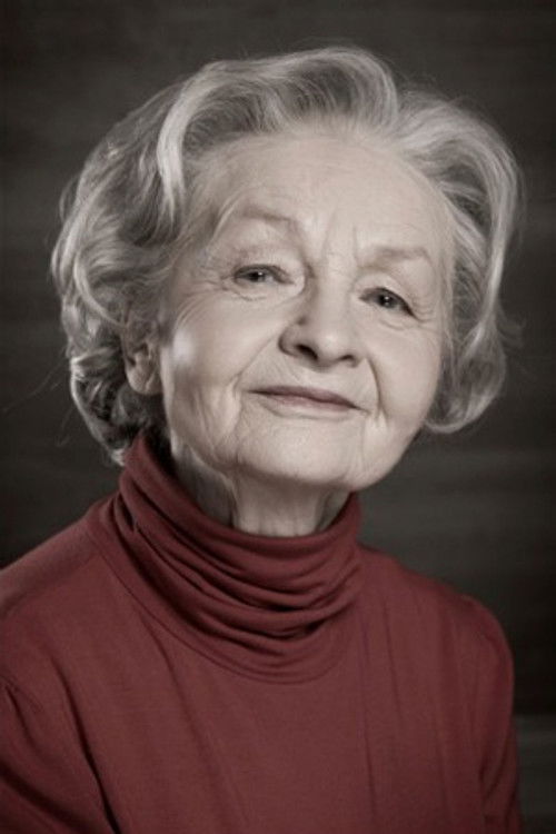 Ester Pajusoo as Maie