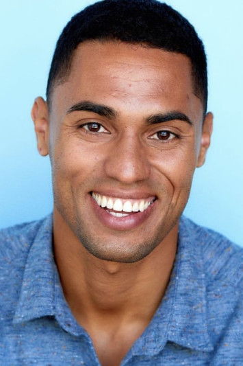 Ryan Klarenbach as Syndicate Guard