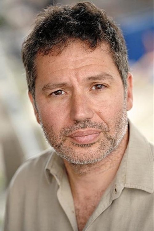 Philippe Bozo as Maurice (voice)