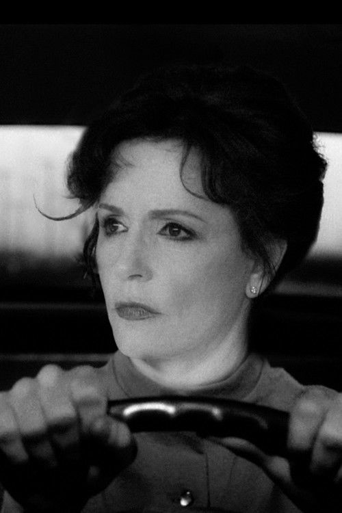 Liora Rivlin as Naomi