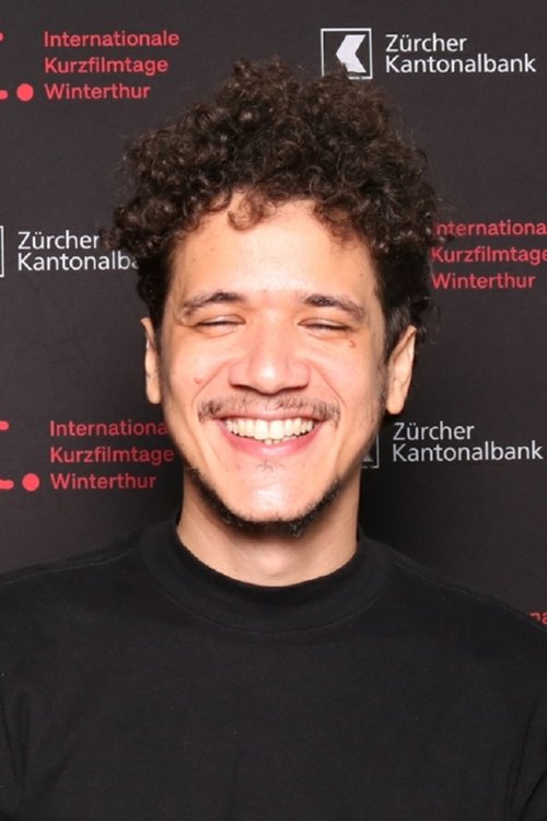 Marcus Curvelo as Davi