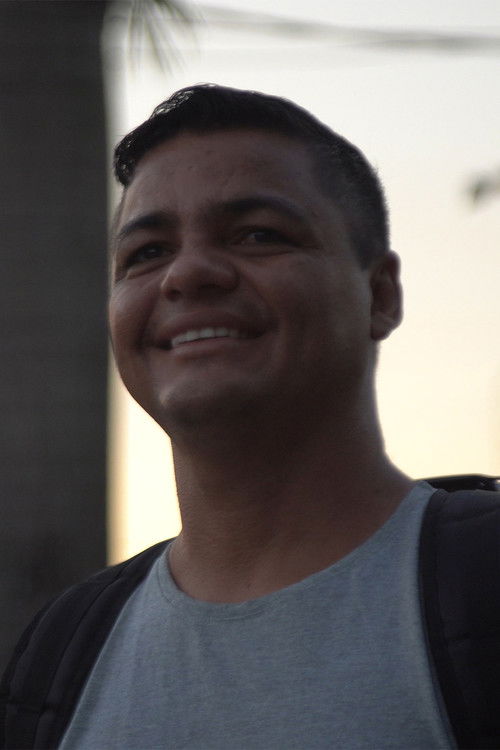 Maicon Roni as Ele mesmo