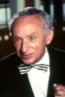 Giannis Fyrios as Dionysis Conte Rosa