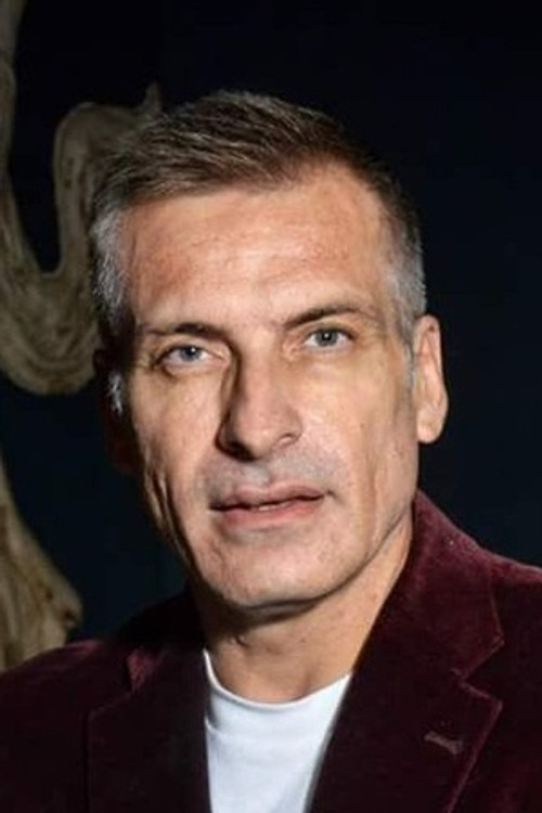 Sebastián Llapur as Matute (voice)