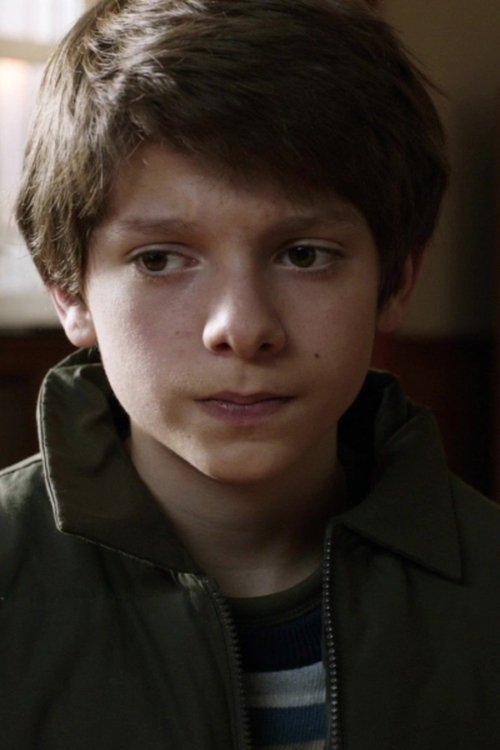 Florian Vigilante as Andrea (13 ans)