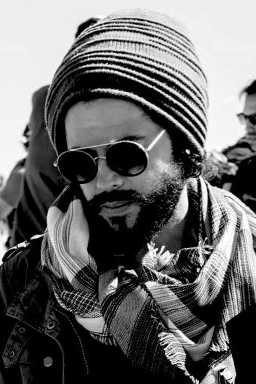 Luciano Onetti as Joven 2