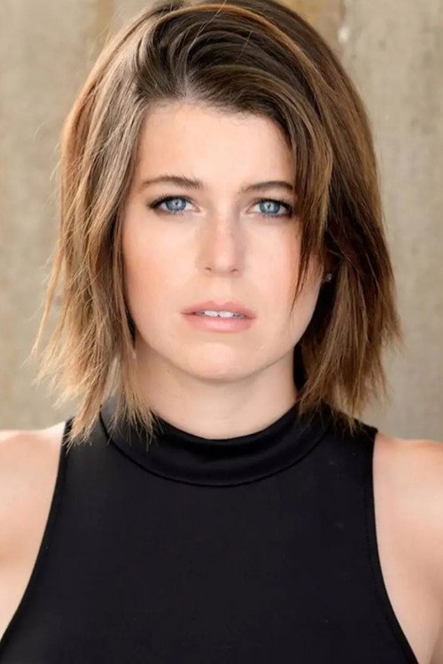 Katie C'etta as Julie