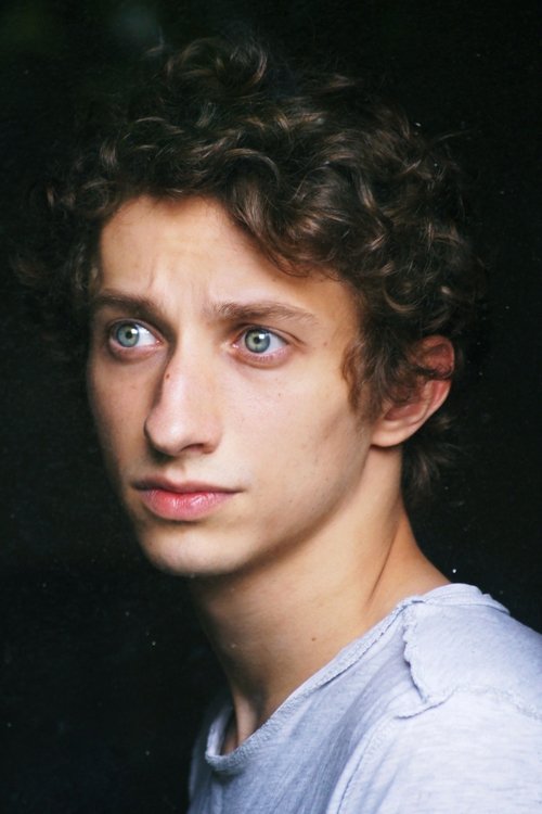 Konrad Cichon as Moishe