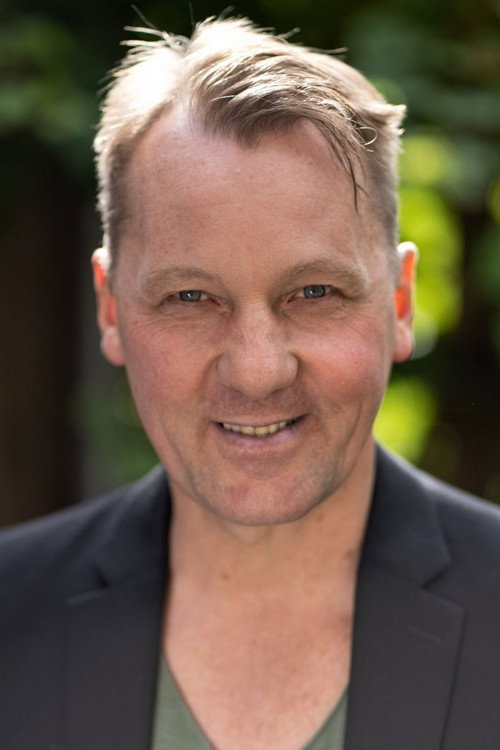 Martin Klodzinski as Mann von der Umzugsfirma