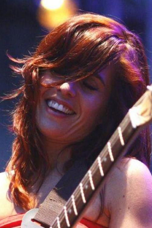 Élisabet Maistre as Self