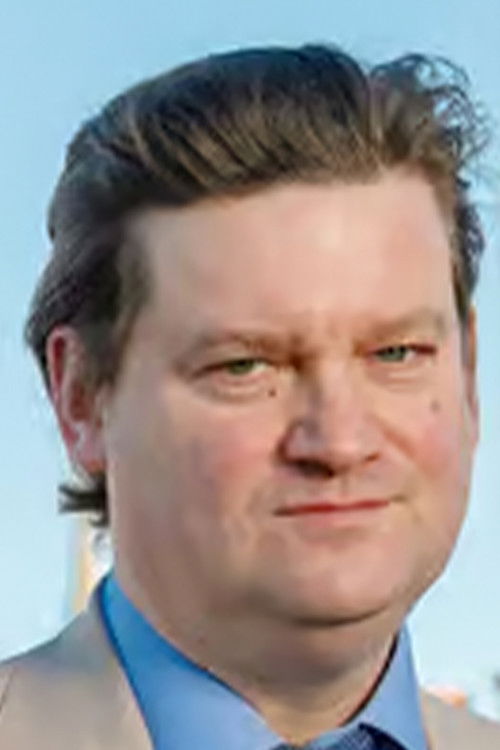 Nick Tyrone as Detective Dick