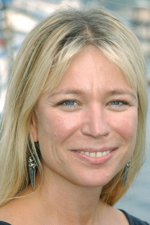 Catherine Hansson as Vanja