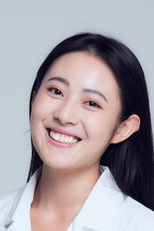 Zi-Yu Kuo as High School Girl