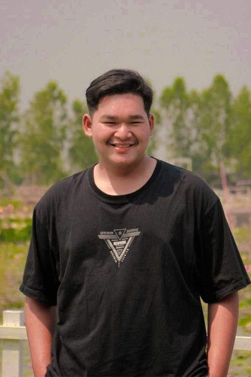 ภิญโญ ผิวจันทร์ as เพื่อนตัวร้าย