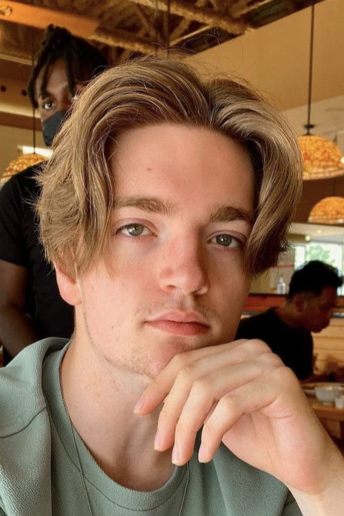 Rory Shaw as Boxatronus