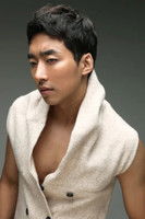 Seo Gun-woo as Kim Young-kwan