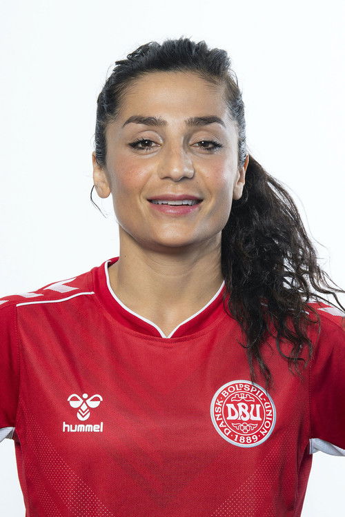 Nadia Nadim as Self