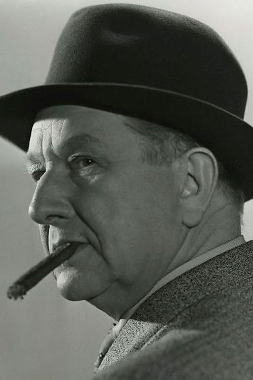 Valdemar Skjerning as Politimester