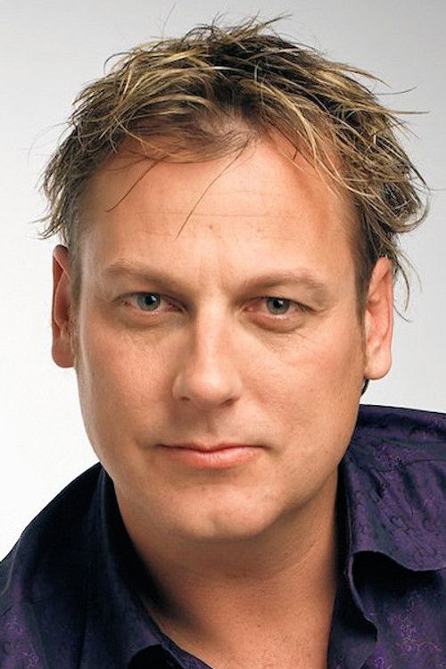 Kelvin Cruikshank as Self