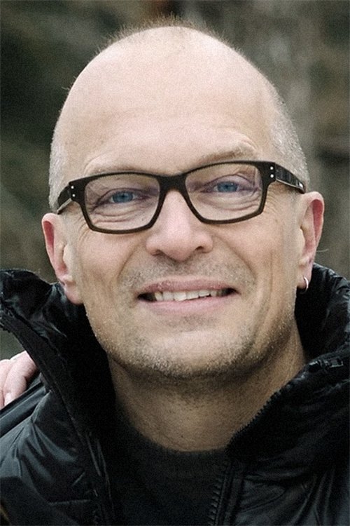 Rolf Belgum as Self – Documentarist