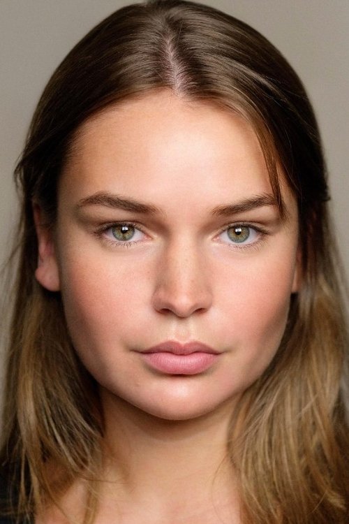 Madison Lygo as Lily Gambon