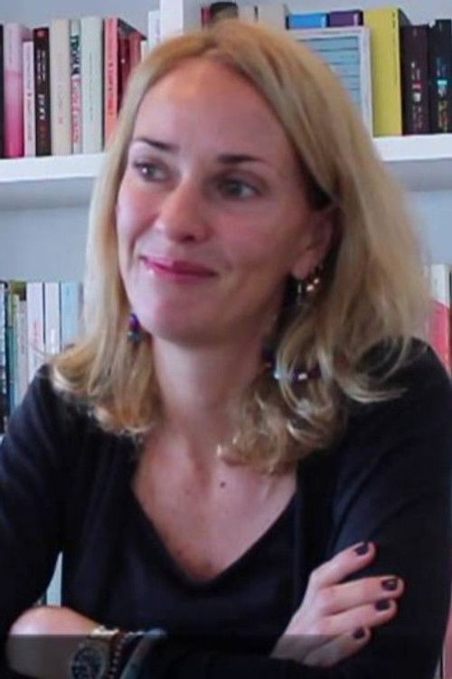 Valentina Mari as Tabità (voce)