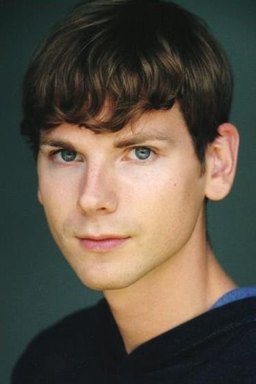 Caleb Roehrig as Sam