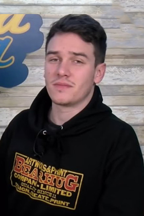 Nacho González as Nacho González