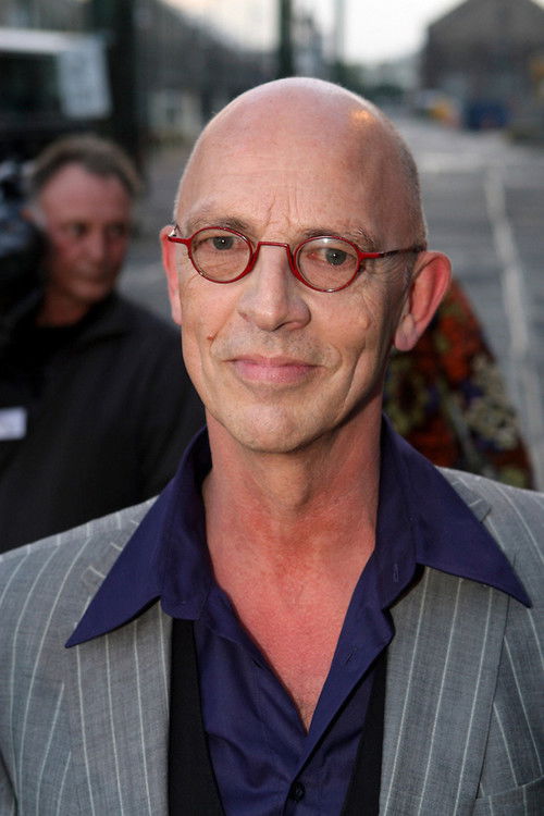 Ton Feil as Ari van Swieten