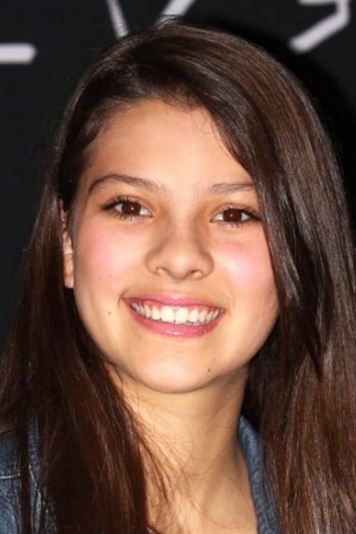 Paola Lara as Estrella