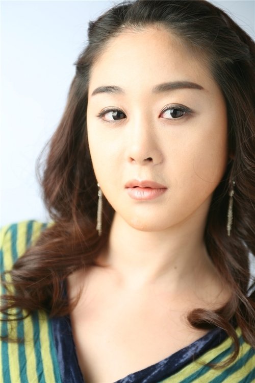 Ham So-won as Kim Hyun-hee