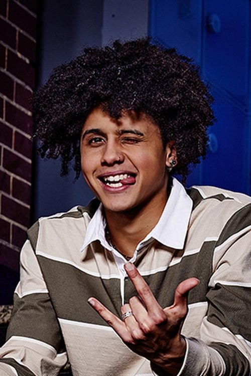 Jean Salazar Tavera as Dylan Gomez