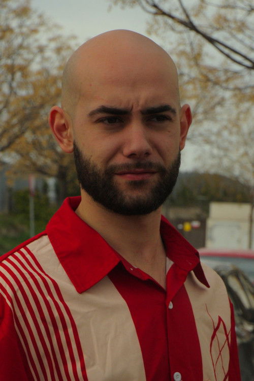 Óscar Prades as Iván