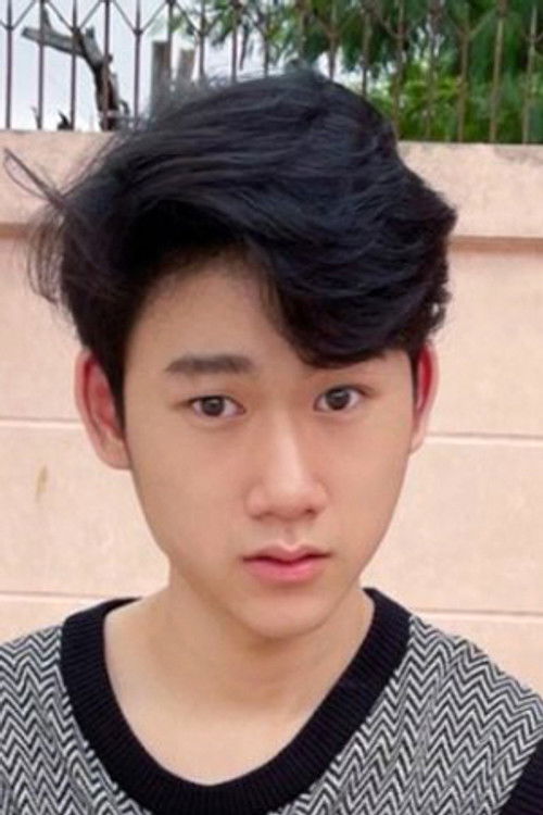 Chonlathorn Tangamornrat as 