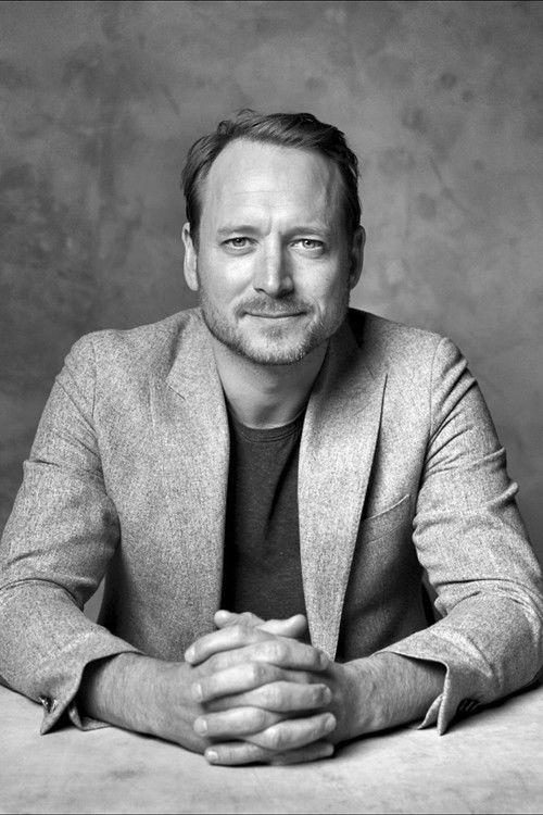 Maarten Sundermann as Police Officer #2