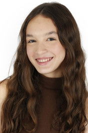 Melissa Sampaio as Sofia Fernandes (Young)